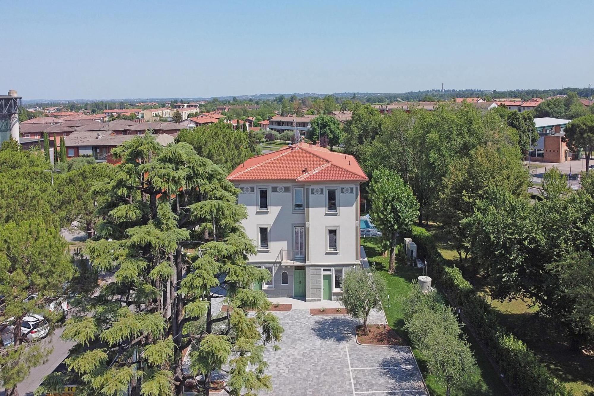 Villa Caterina Apartments By Wonderful Italy Desenzano del Garda Exterior foto