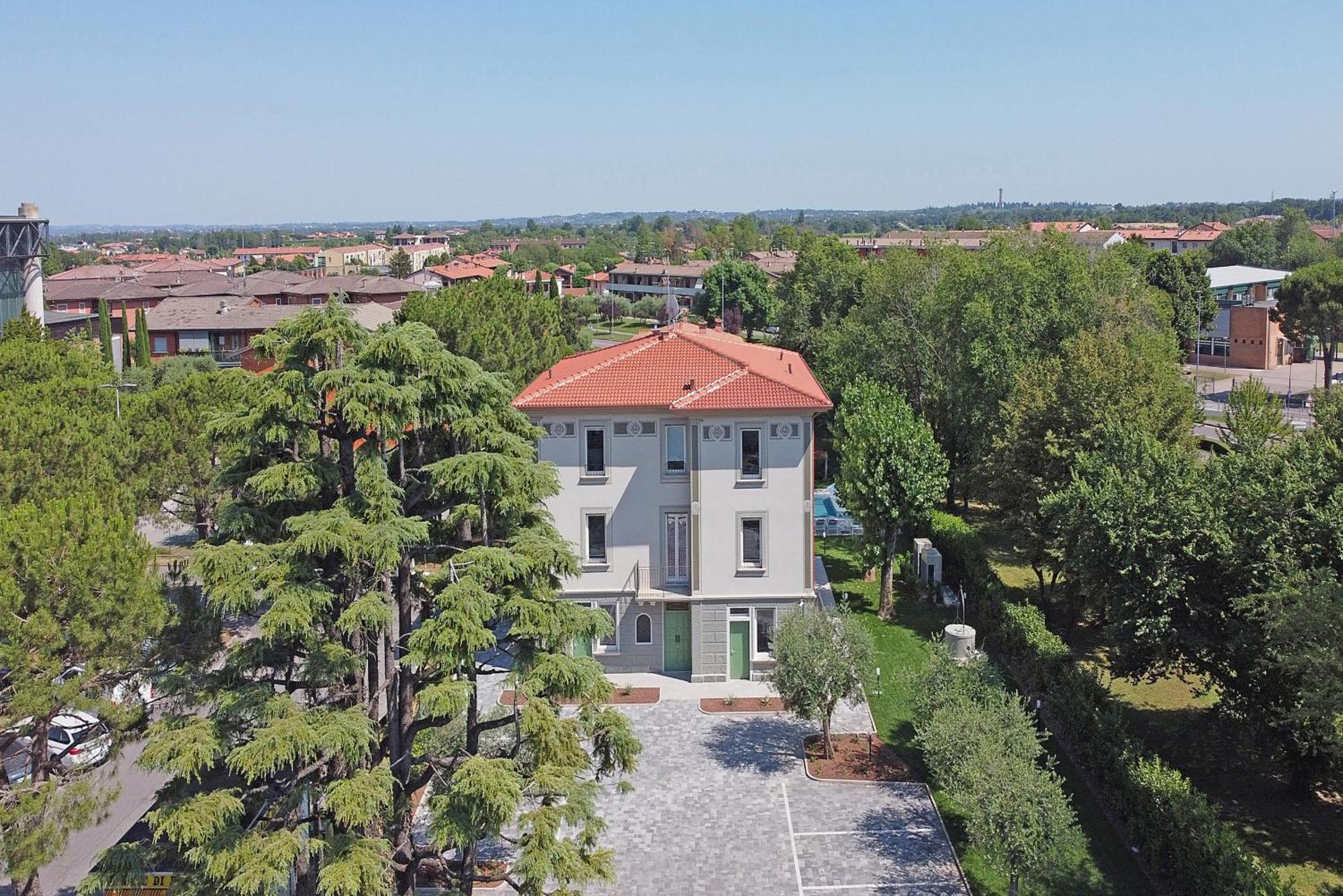 Villa Caterina Apartments By Wonderful Italy Desenzano del Garda Exterior foto